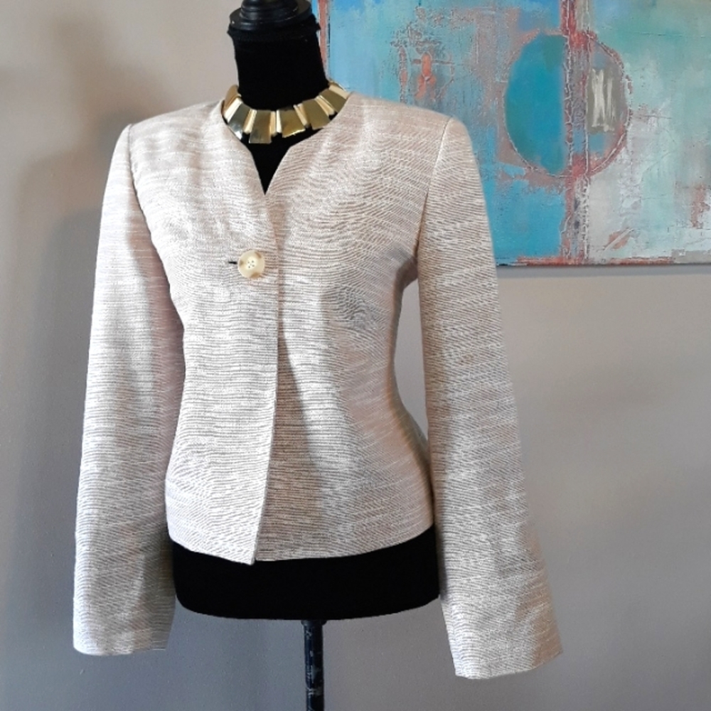 Calvin Klein/Single Button Front Cropped Blazer - image 5